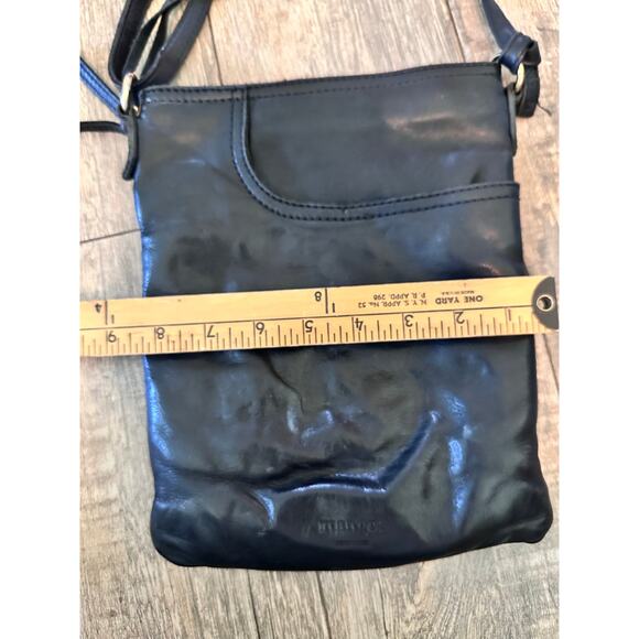 Margot New York Women's Black Genuine Leather Adjustable Straps Shoulder Bag - Picture 10 of 13